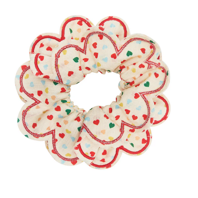 Heart print scalloped scrunchie